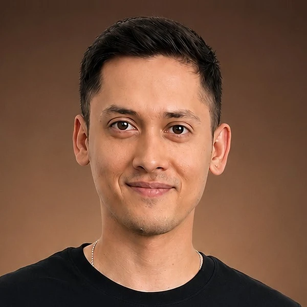 Chat with Prakash, founder of YourLio